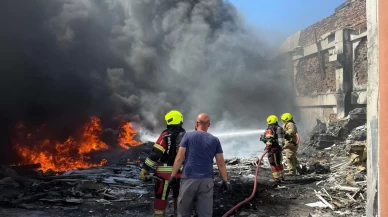 Bandırma'da depo yangını