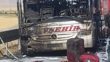 Ankara’da seyir halindeki yolcu otobüsü yandı