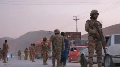 Pakistan’da çatışma: 12 asker hayatını kaybetti, 13 terörist öldürüldü