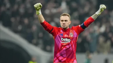 Milli kaleci Mert Günok, Beşiktaş'a veda etti