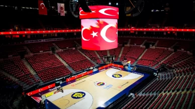 Fenerbahçe'den EuroLeague maçı öncesi bayrak şov
