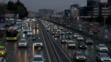 İstanbul'da trafik yoğunluğu yüzde 83 olarak ölçüldü
