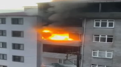 Artvin'de feci yangın! 5 katlı binada alevler yükseldi