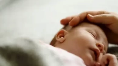 Bebeğiniz gece neden sürekli uyanıyor? Sebebi bu olabilir