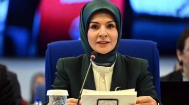 Bakan Göktaş, yeni yılın ilk bebeklerini ziyaret etti