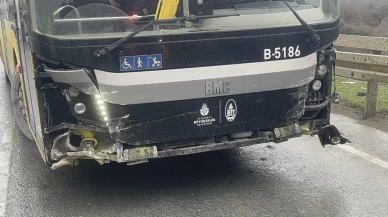 İstanbul'da otobüs bariyerlere çarptı: Yaralılar var