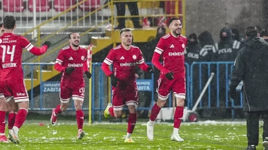 Ümraniyespor farka koştu