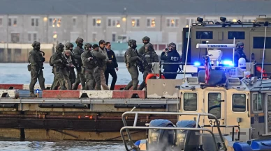 Maduro’ya New York kıskacı: Federal mahkemeye çıkarılırken görüntülendi