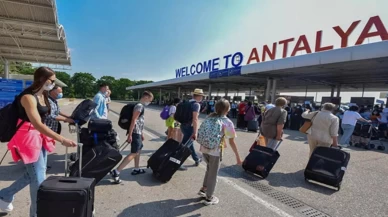 Antalya'ya turist akını: 39 milyon yolcuya hizmet verildi