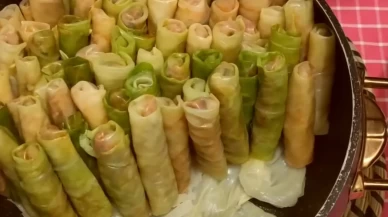 Lahana sarmasını böyle sarın. Asla yırtılmıyor hepsi kalem gibi oluyor