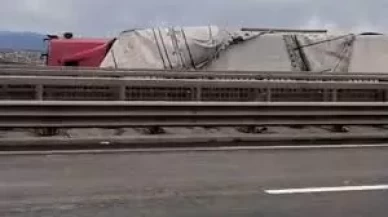 Kuzey Marmara Otoyolu'nda fırtına!