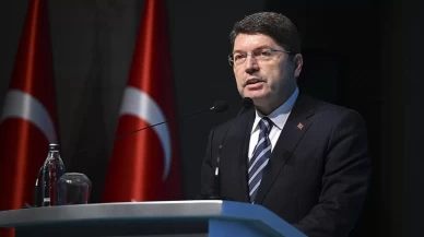 Bakan Tunç, şehitler Fethi Sekin ve Musa Can'ı andı