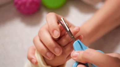 Bebeklerde tırnak kesimi hakkında bilmeniz gerekenler: Ne zaman ve nasıl kesilmeli?