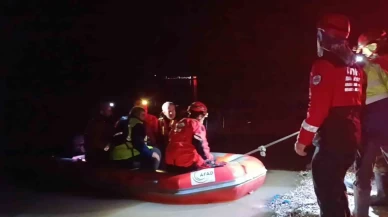 Edirne’de taşkın alarmı! Nehir kıyısında 2 işçi mahsur kaldı