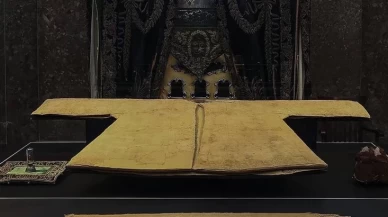 Hırka-i Şerif dualarla ziyarete açılıyor