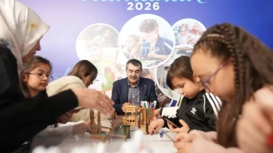 Bakan Tekin ‘Külliye’de Ramazan’ alanında: Okullarımız cıvıl cıvıl