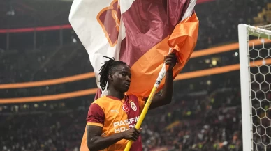 Galatasaray'da Renato Nhaga taraftarlarla bütünleşti