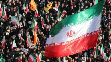 İran'dan üniversite protestolarına "diyalog" mesajı