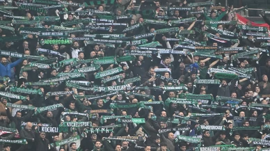 Maçta tribünden düşen Kocaelispor taraftarı kurtarılamadı