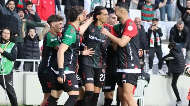 Karşıyaka sahasında İzmir Çoruhlu FK’yi 3 golle geçti