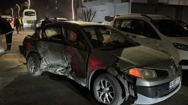 Bolu’da iki araç çarpıştı! Ortalık savaş alanına döndü