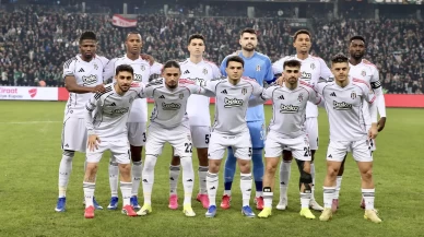 Beşiktaş'ta yeni transferler taraftar karşısına çıktı
