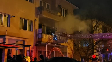 Erzincan'da dumanlar binayı sardı! 3’ü çocuk 8 kişi hastanelik oldu