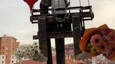 Sevgililer Günü’nü unutan kepçe operatöründen romantik sürpriz