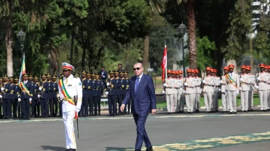 Cumhurbaşkanı Erdoğan, Etiyopya'da resmi törenle karşılandı