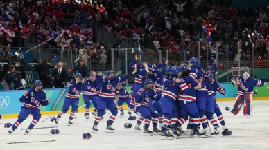 Kadınlar buz hokeyinde şampiyon ABD!
