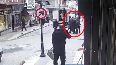 Silahla vurdu, yetmedi bir de tekmeledi! O anlar kamerada