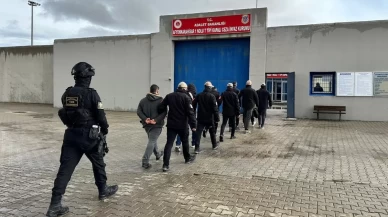 4 ilde DEAŞ'a eş zamanlı baskın: Kırmızı bültenle aranan terörist yakalandı!