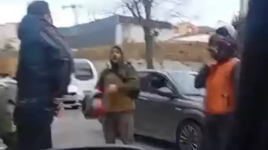 İstanbul’da trafikte dehşet anları! Yol verme tartışmasında silahını çekti