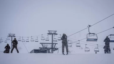 Özel harekat polislerinden eksi 20 derecede nefes kesen kış eğitimi
