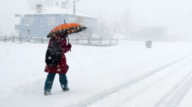 Erzurum’da eğitime kar tatili