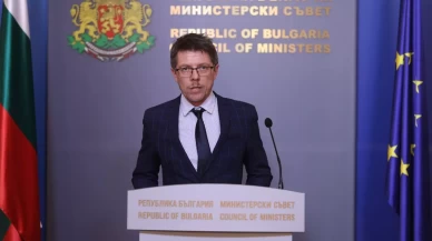 Bulgaristan’da istifa depremi!