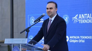 Bakan Kacır 2030 hedefini Antalya’dan duyurdu: 100 bin girişim, 100 milyar dolar değerleme!