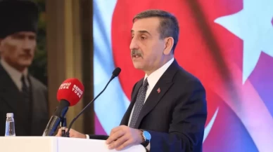 Önder Kahveci: 'Herkes gelir geçer,  Türkiye Kamu-Sen kalır, Türk Sağlık-Sen yaşar'