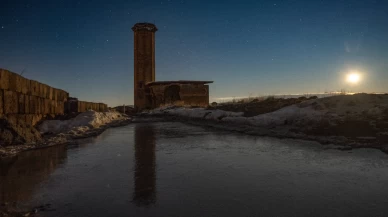Ani Ören Yeri beyaza büründü! Ebul Menucehr Camii böyle görüntülendi