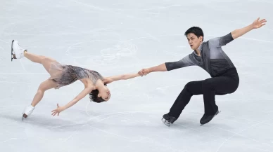 Artistik buz pateninde altın madalya Japon çiftin oldu