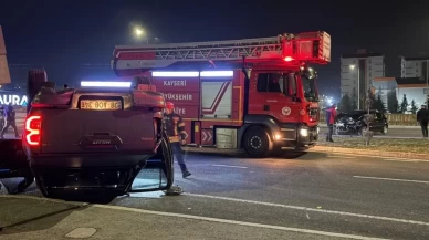 Kayseri’de ehliyetsiz sürücü kazaya karıştı: 2 kişi hastaneye kaldırıldı