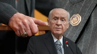 MHP Lideri Devlet Bahçeli'nin özel tasarım yüzüğü ve rozeti dikkat çekti