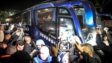 Soykırımcı İsrail, Refah’tan Gazze’ye dönüşü ağır şartlara bağladı