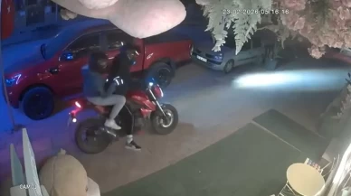 Alanya'da motosikletli hırsızlar peluş ayıyı çaldı!
