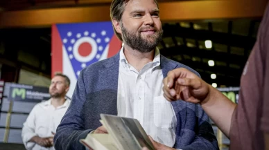 Ermenistan Başbakanı Paşinyan'dan flaş karar: Karabağ kitabı hediye eden müdürü görevden alındı!