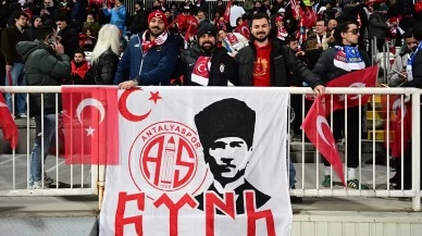 Kosova-Türkiye maçında milli coşku!