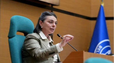 CHP'li belediyeler bir bir iflas bayrağı çekiyor! Dolu kasayla aldıkları Üsküdar Belediyesi maaşları ödeyebilmek için borçlanma yetkisi istedi!