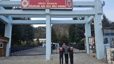 Dolandırıcılık suçuyla aranıyordu, askerlik yaparken yakalandı!