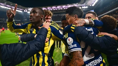 Fenerbahçe geriye düşse de bırakmıyor