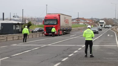 Tekirdağ’dan İstanbul yönüne ağır tonajlı araçların geçişine izin verilmiyor